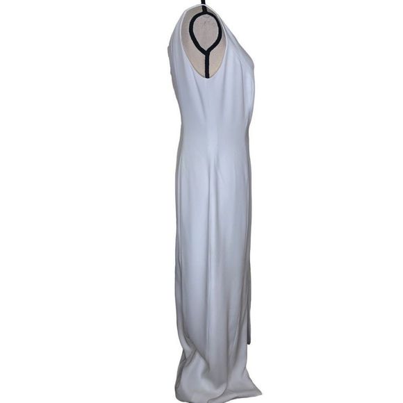 Vintage Watters and Watters Elegant White Crepe Gown - Picture 2 of 13